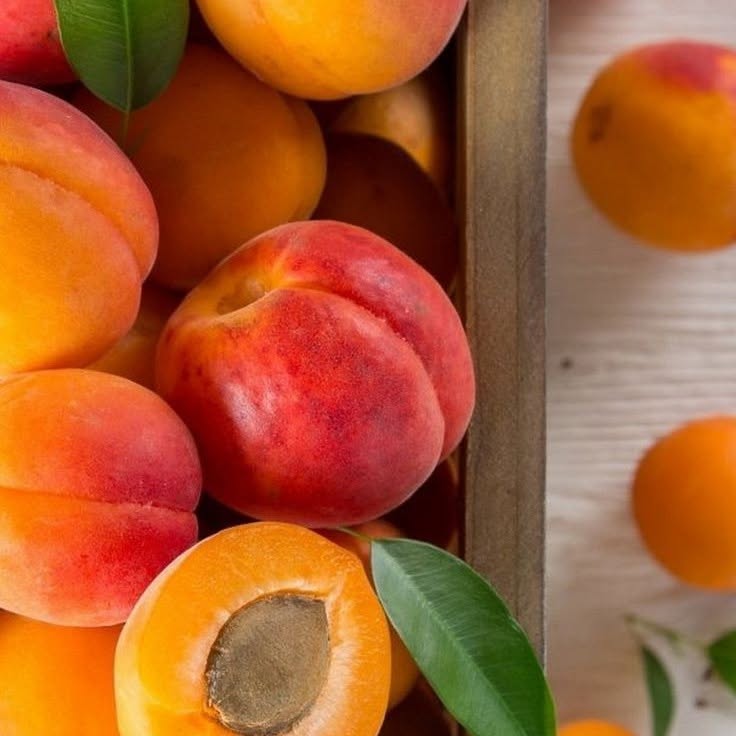 Packaged Golden Peach Fruit 